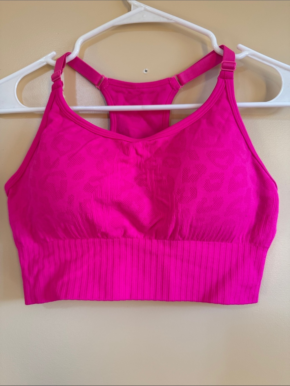 Seamless High-Neck Sports Bra - Hot Pink